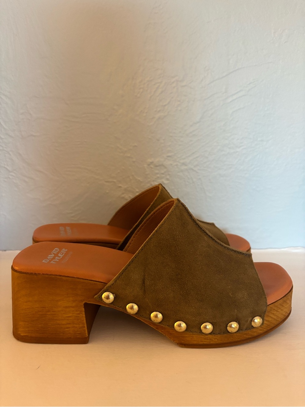 David Tyler Suede Studded Platform Mules in Olive Size 7 - Picture 2 of 8